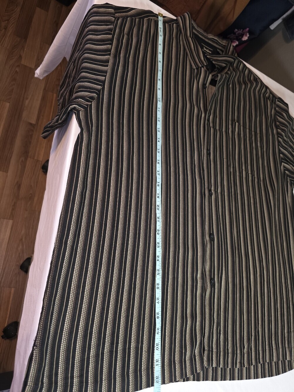 Neiman Marcus Vintage Men’s Silk Rayon Striped Button Up Shirt XXL - Picture 7 of 7